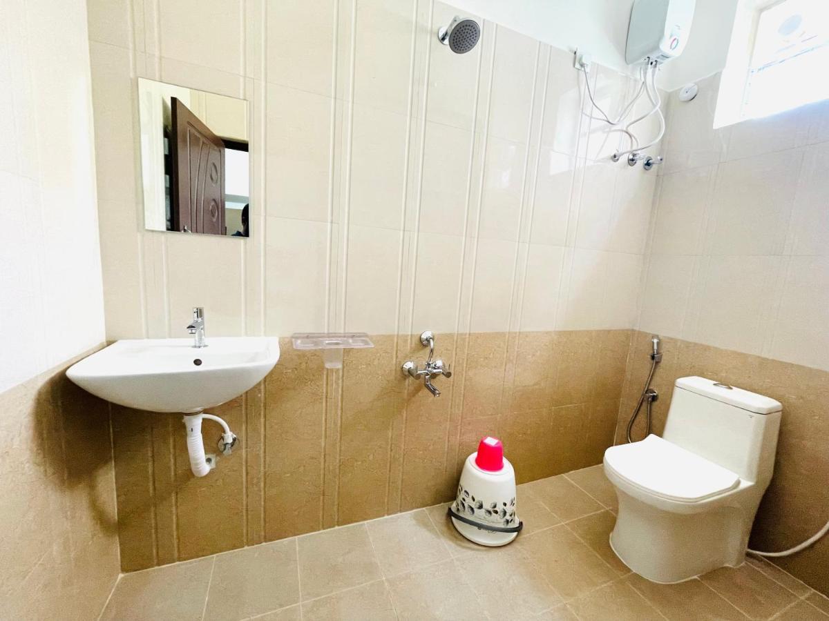 Lsr Service Apartments Tirupati Bagian luar foto